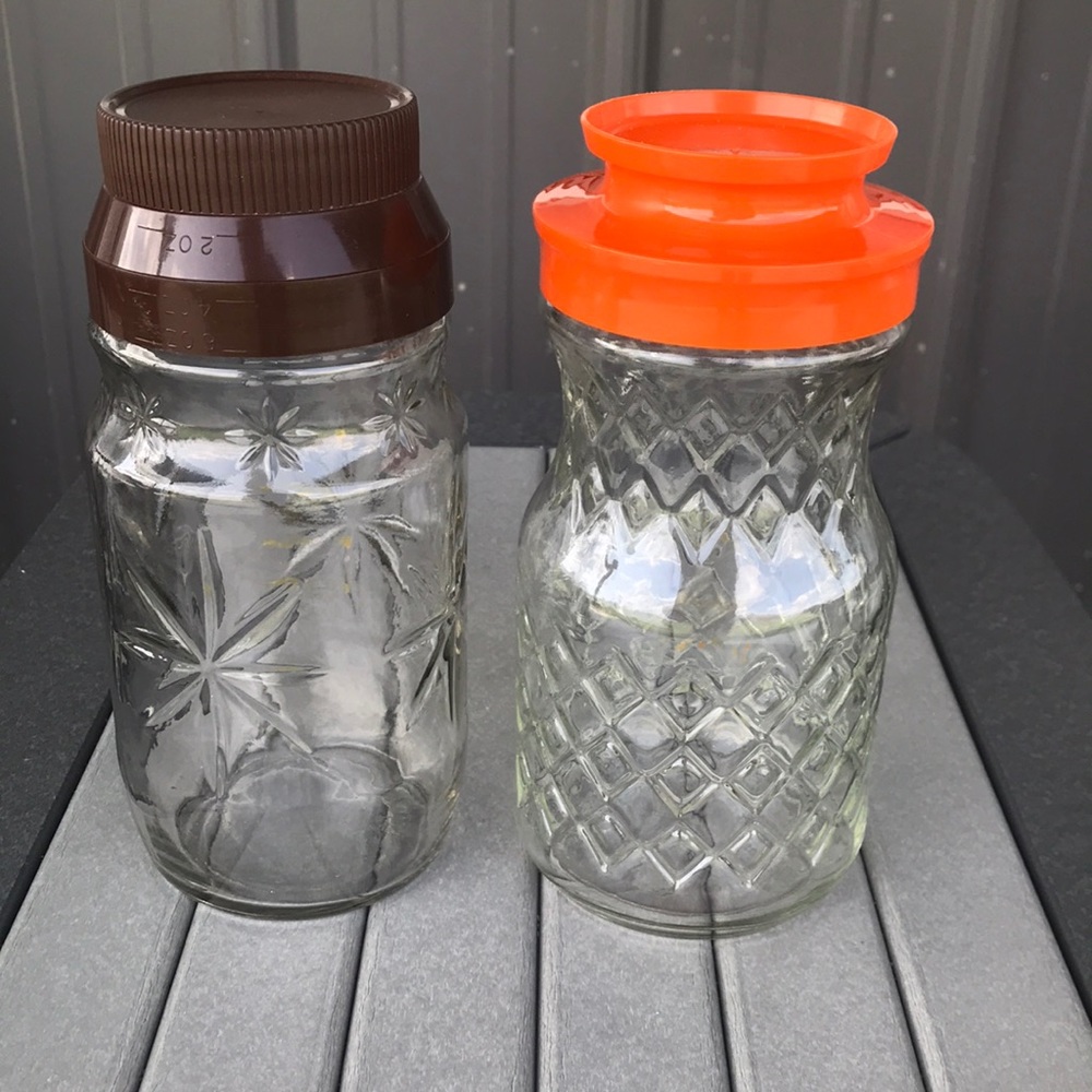 Vintage coffee jar with star burst design. Vintage tang jar with diamond design.